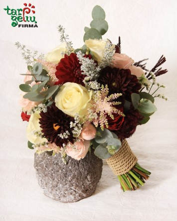 Rudeninė nuotakos puokštė