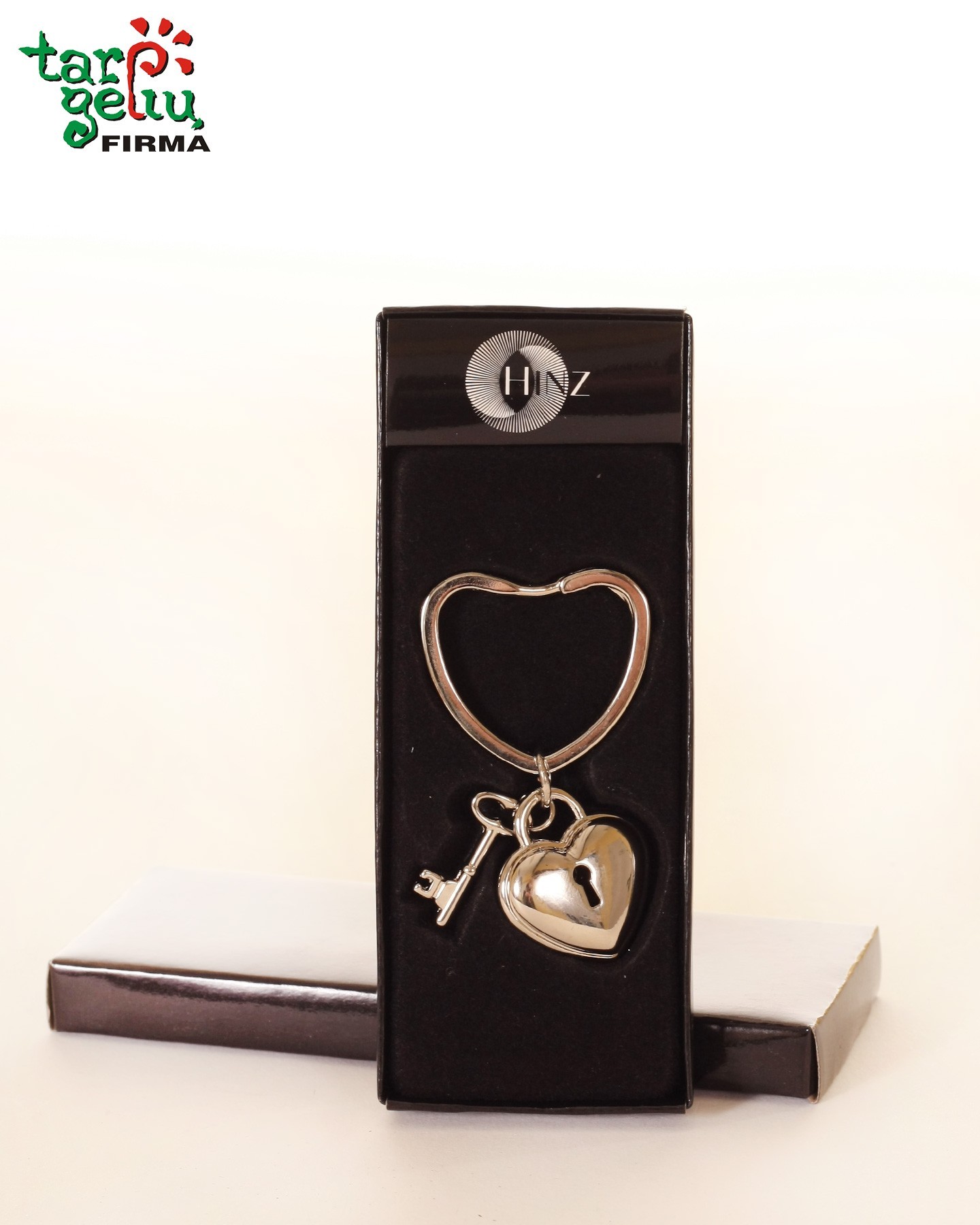 Raktų pakabukas „Širdelė su rakteliu"